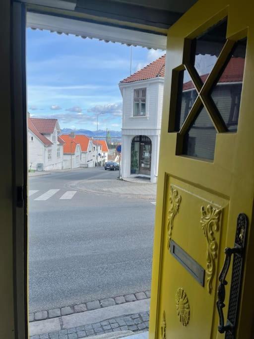 The Yellow Door ستافانجر المظهر الخارجي الصورة